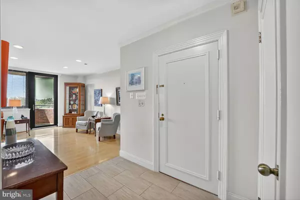 Chevy Chase, MD 20815,4550 N PARK AVE #1005