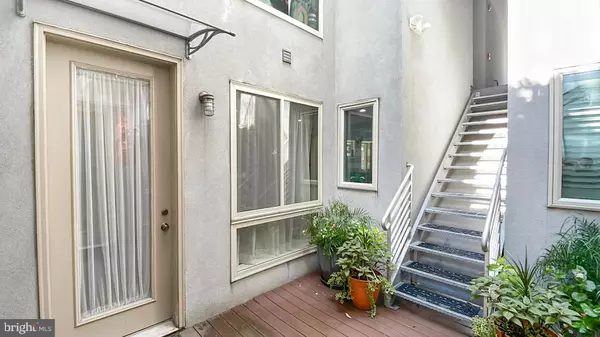 Philadelphia, PA 19123,1217-19 MOUNT VERNON ST #UNIT 1