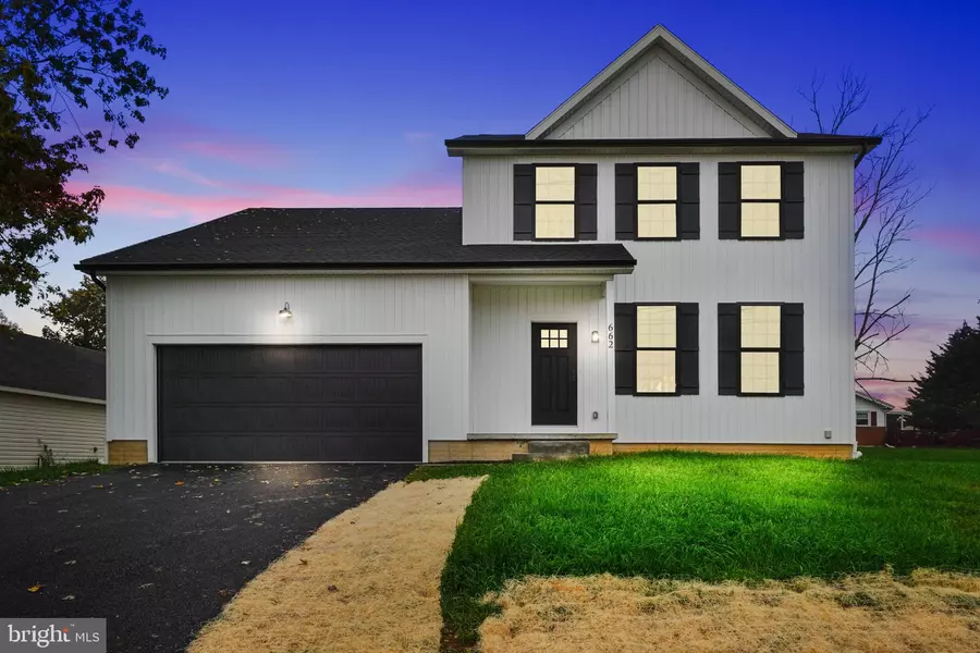 6210 THOMSON CT, Thomasville, PA 17364