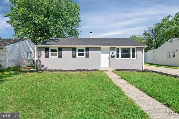 2203 HENLOPEN AVE, Wilmington, DE 19804