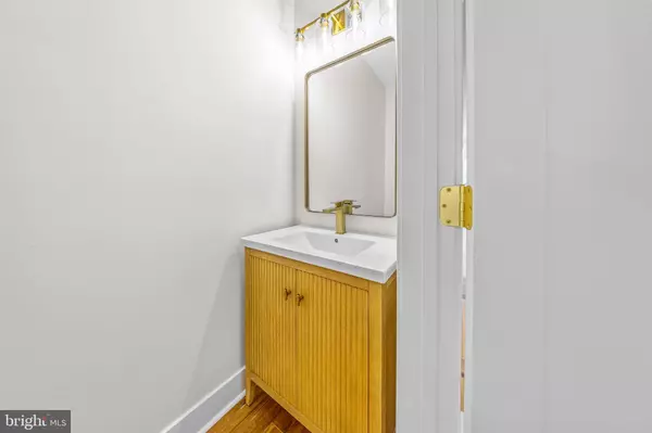 Philadelphia, PA 19125,2316 E HAZZARD ST