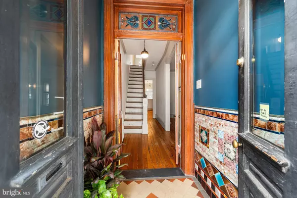 Philadelphia, PA 19145,1912 S 15TH ST