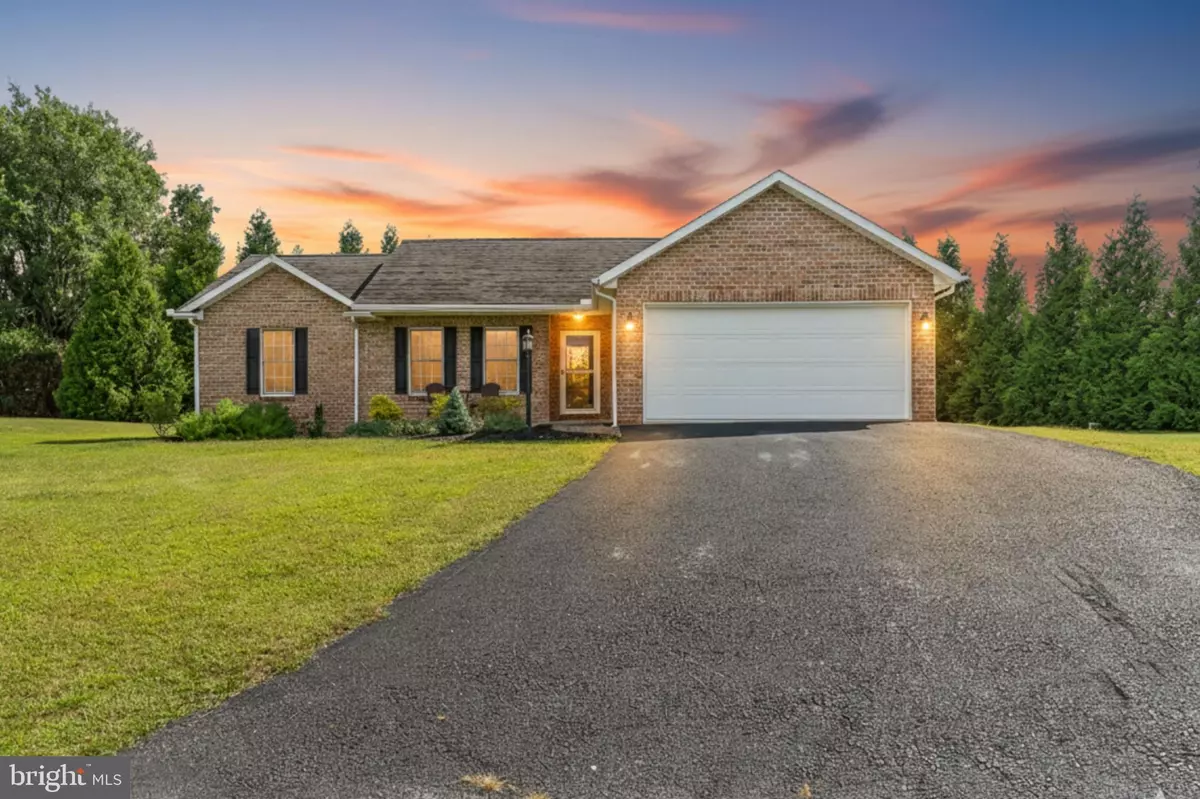 Greencastle, PA 17225,1825 W HIGHLAND CT