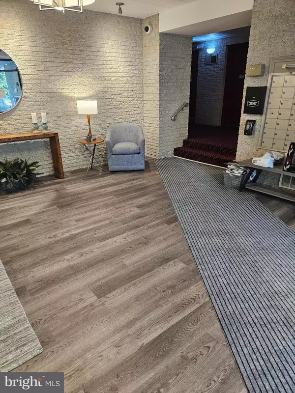 Wilmington, DE 19806,2304 RIDDLE AVE #204C