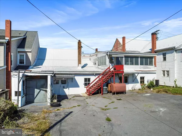 Mcconnellsburg, PA 17233,107 LINCOLN WAY EAST