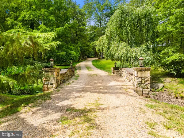 Middleburg, VA 20117,21497 HIBBS BRIDGE RD