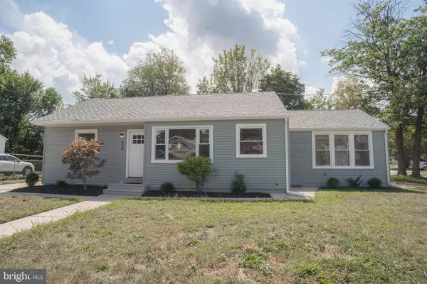 524 W MAIN ST, Maple Shade, NJ 08052
