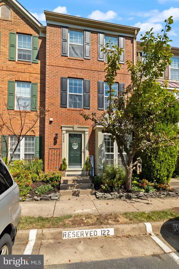 4326 SUTLER HILL SQ,  Fairfax,  VA 22033