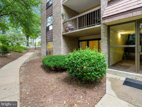 Gaithersburg, MD 20879,419 CHRISTOPHER AVE #131