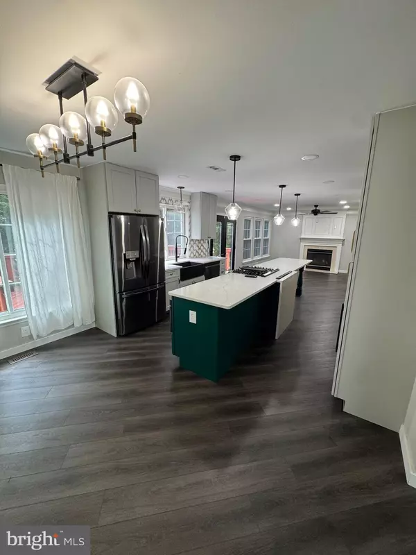 White Plains, MD 20695,8834 CHISWICK CT