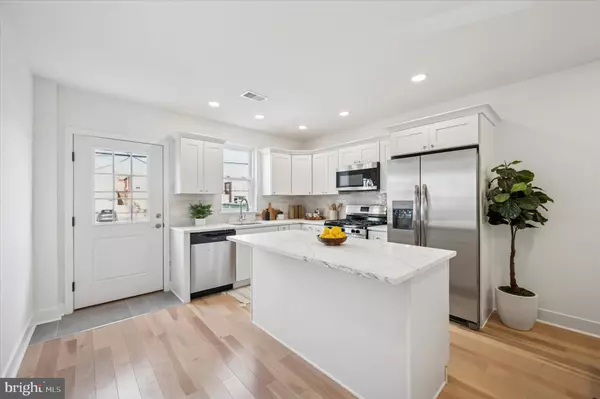 1432 S NEWKIRK ST, Philadelphia, PA 19146