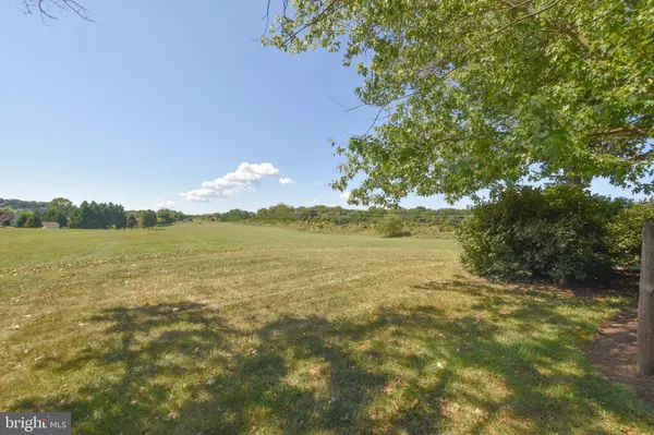 Leesburg, VA 20176,42235 GREEN MEADOW LN