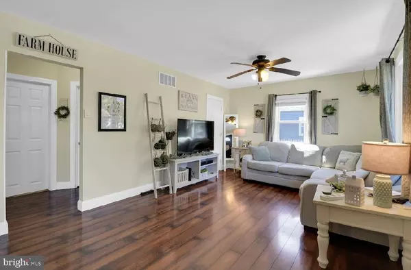 Runnemede, NJ 08078,424 CENTER AVE