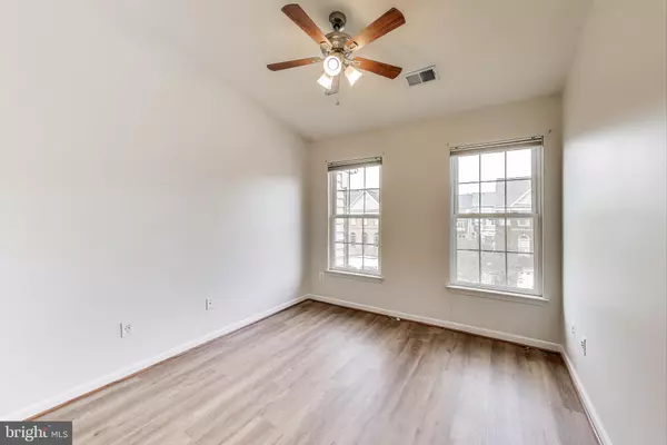 Ashburn, VA 20148,22514 AIRMONT WOODS TER