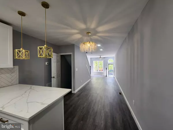 Baltimore, MD 21213,2010 E LAFAYETTE AVE