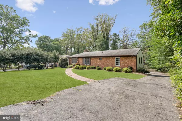 Falls Church, VA 22044,3110 JUNIPER LN