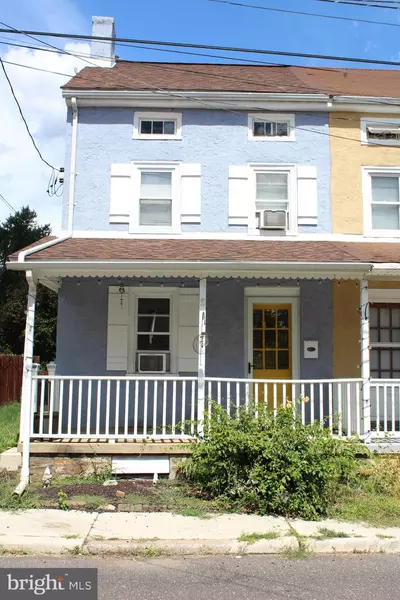 47 E GRANT ST, Phoenixville, PA 19460