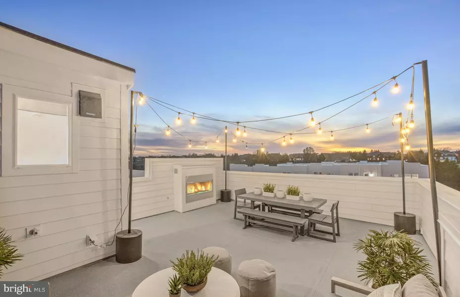 20034 CORAL WIND TER, Ashburn, VA 20147