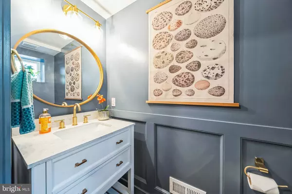 Philadelphia, PA 19125,2425 JASPER ST