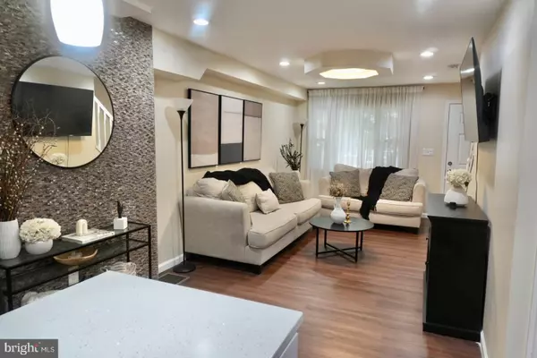 3677 KENYON, Baltimore, MD 21213