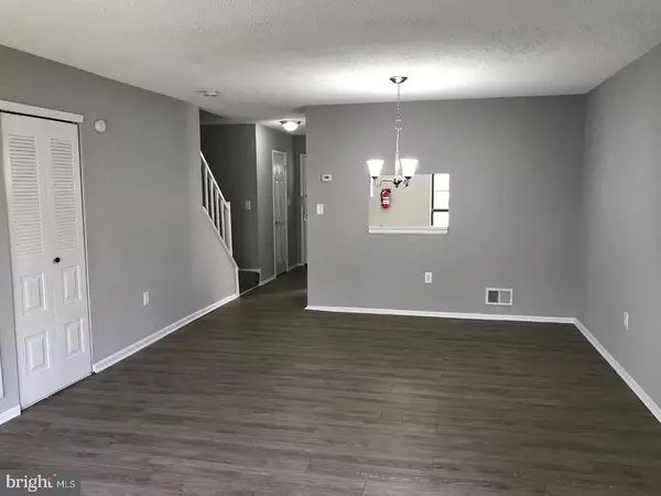 Lawrenceville, NJ 08648,13 HARRIS CT