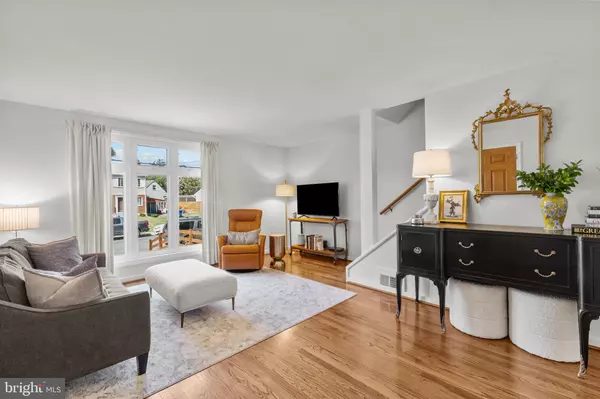 Alexandria, VA 22307,2205 DARTMOUTH DR