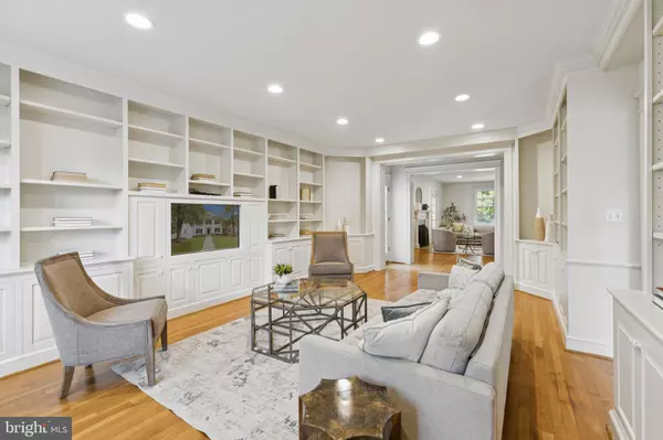 Chevy Chase, MD 20815,44 GRAFTON ST