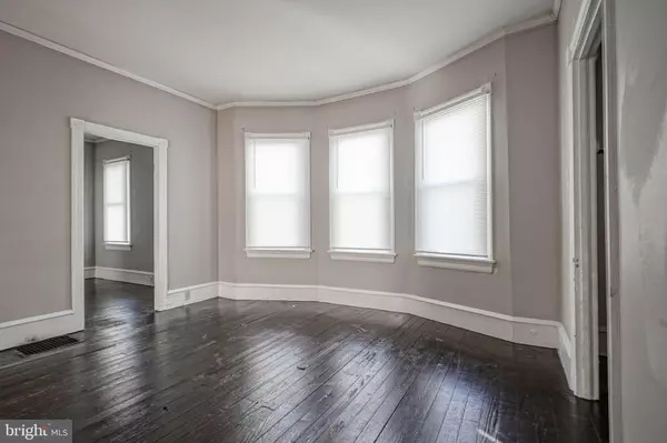 Williamstown, NJ 08094,37 CARROLL AVE