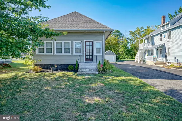 Williamstown, NJ 08094,37 CARROLL AVE