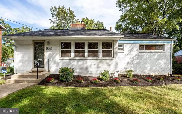 6707 40TH AVE, Hyattsville, MD 20782