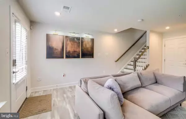 Upper Marlboro, MD 20774,281 PHOENIX DR