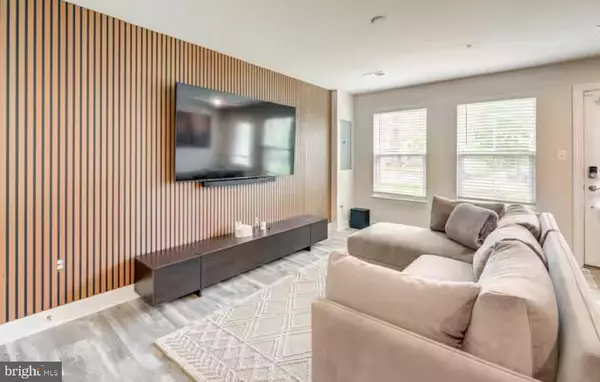 Upper Marlboro, MD 20774,281 PHOENIX DR