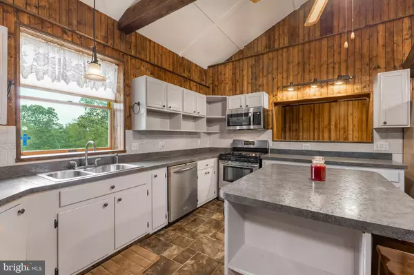 Howard, PA 16841,151 TRAVIS RD