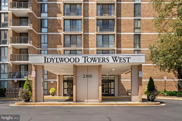Falls Church, VA 22043,2300 PIMMIT DR #1012