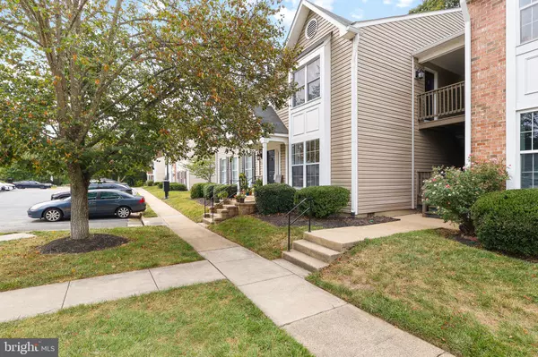 Springfield, VA 22152,7802 HARROWGATE CIR #D