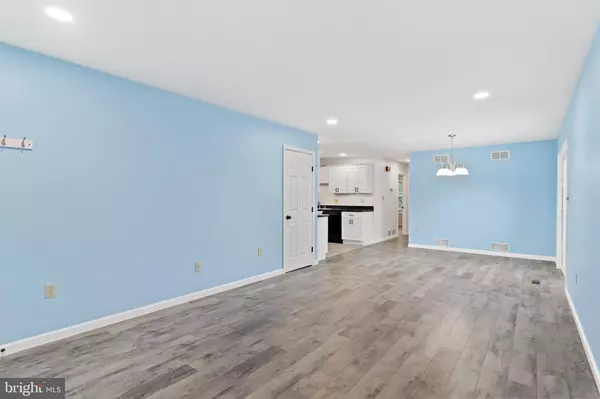 Mechanicsburg, PA 17055,809 N WALNUT STREET