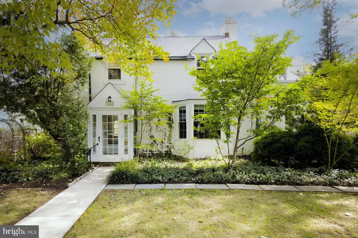 Flourtown, PA 19031,52 GROVE AVE