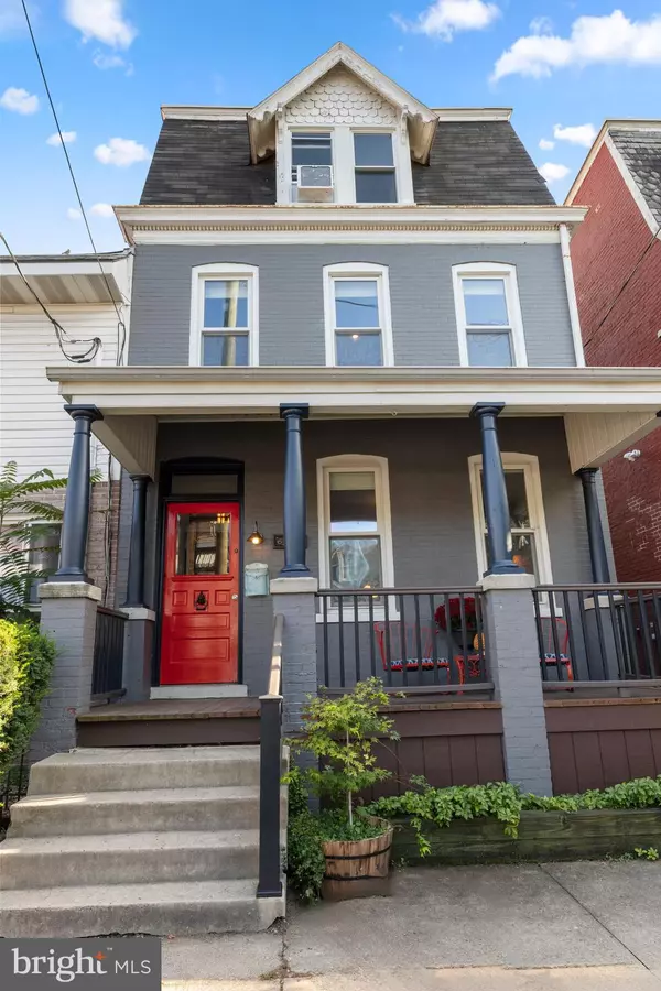 Lancaster, PA 17602,634 E CHESTNUT ST
