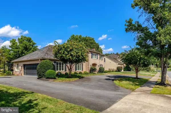 Mclean, VA 22101,6305 DUNAWAY CT