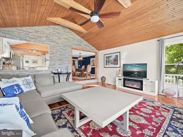 Pasadena, MD 21122,8138 FOREST GLEN DR