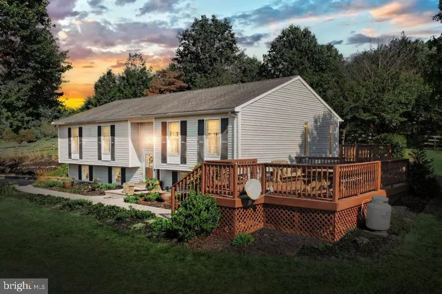 1315 N MOULSTOWN RD N, Hanover, PA 17331