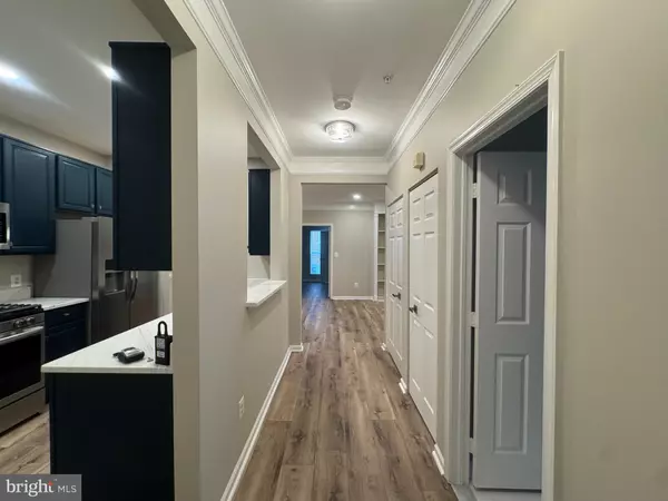 Alexandria, VA 22315,6535 GRANGE LN #202