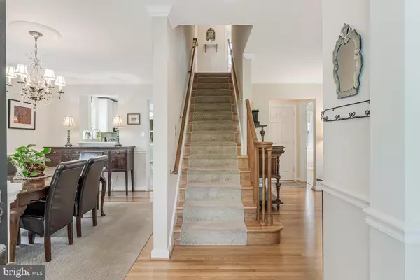 Arlington, VA 22207,2532 N GLEBE RD N