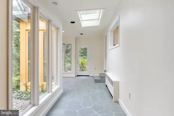 Alexandria, VA 22308,824 ARCTURUS ON THE POTOMAC