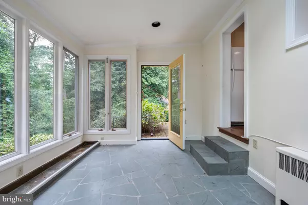 Alexandria, VA 22308,824 ARCTURUS ON THE POTOMAC