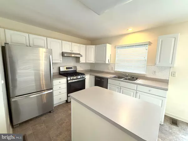 Sicklerville, NJ 08081,16 COLTS NECK DR