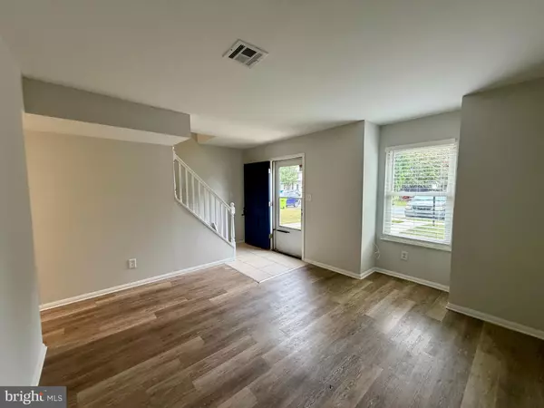 Newark, DE 19702,10 SUNNY BND