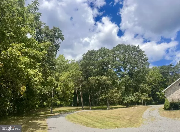 Mcconnellsburg, PA 17233,903 FORBES TRAIL ROAD