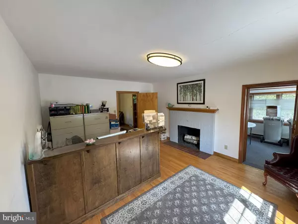 State College, PA 16801,1901 E COLLEGE AVE