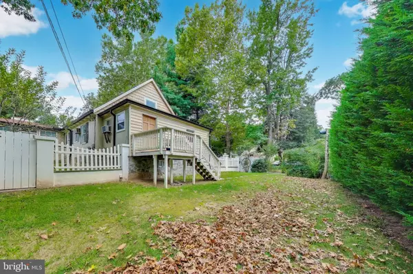 Lanham, MD 20706,9211 FOWLER LN
